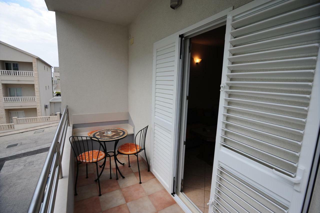 Apartments Knezevic Makarska Exterior foto